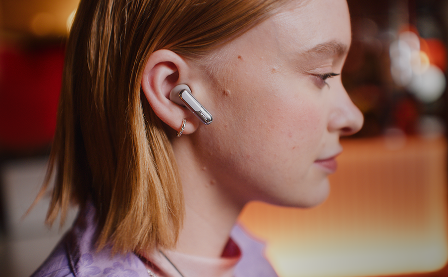 True adaptive noise cancelling with custom control