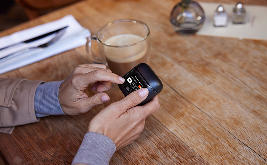 Smart Charging Case™ for seamless experience